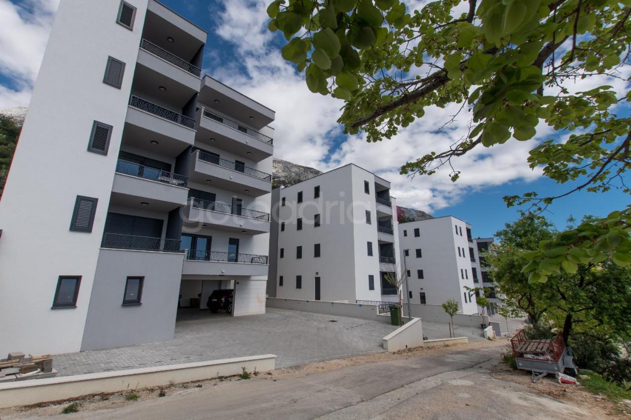 Sea View Apartments Diana Макарска Экстерьер фото
