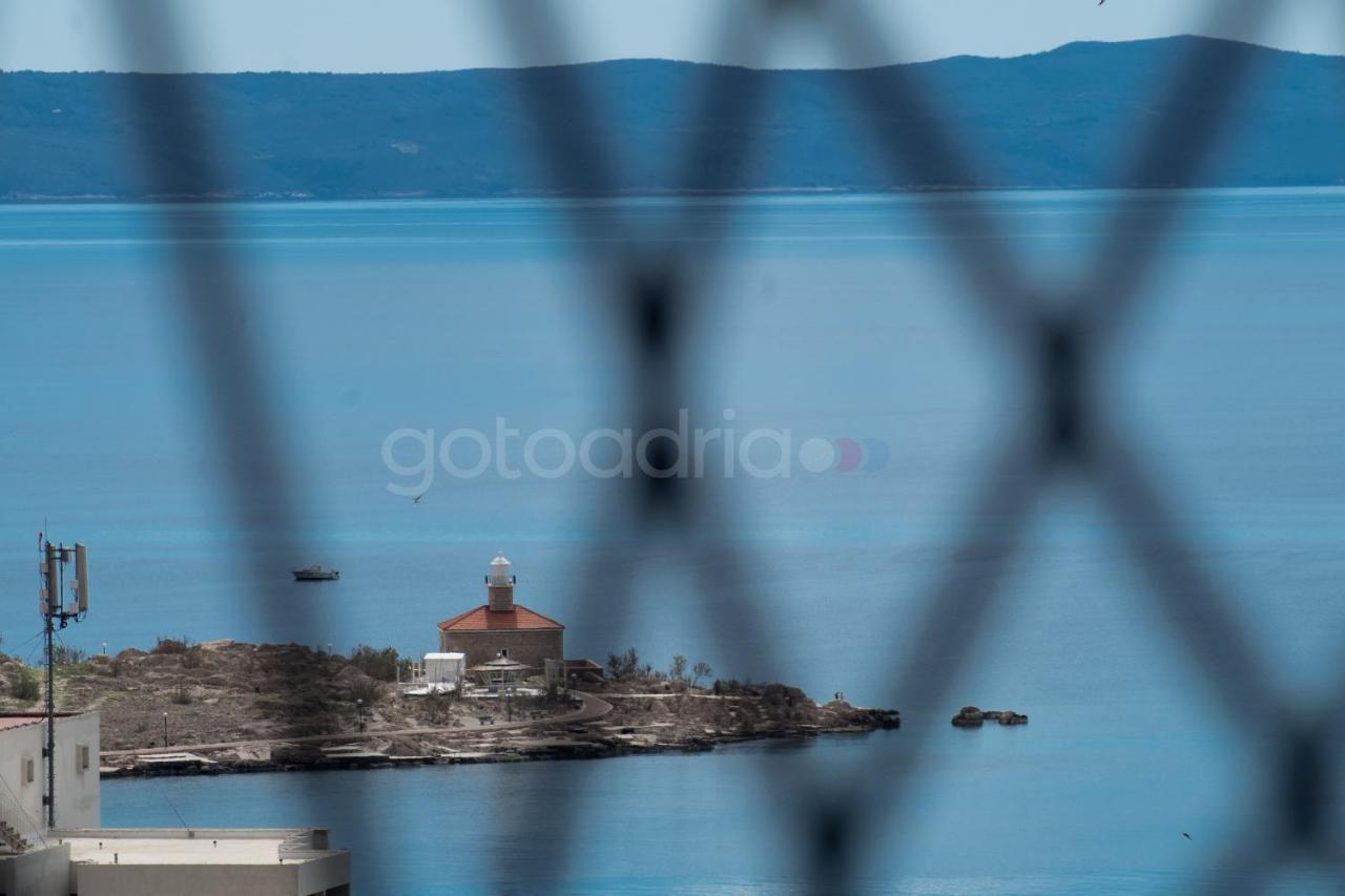 Sea View Apartments Diana Макарска Экстерьер фото